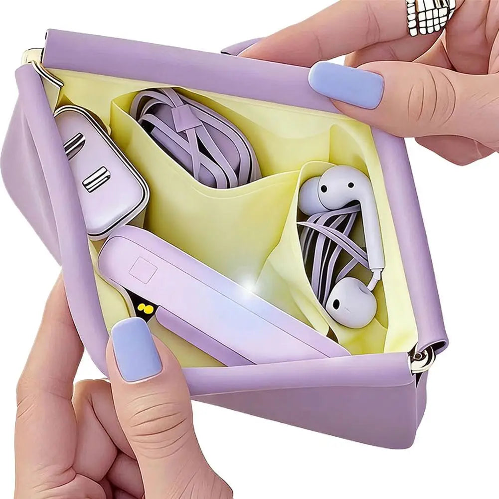 Pochette organisatrice de voyage pour câbles et petits accessoires – vue 1