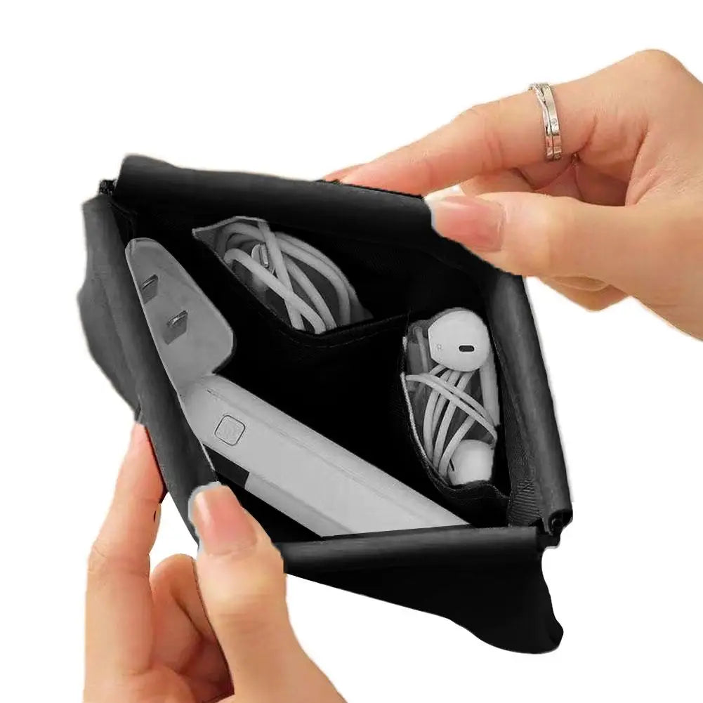 Pochette organisatrice de voyage pour câbles et petits accessoires – vue 6