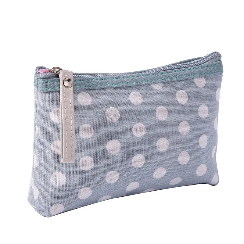 Pochette beauté compacte en toile – plusieurs motifs — vue 16